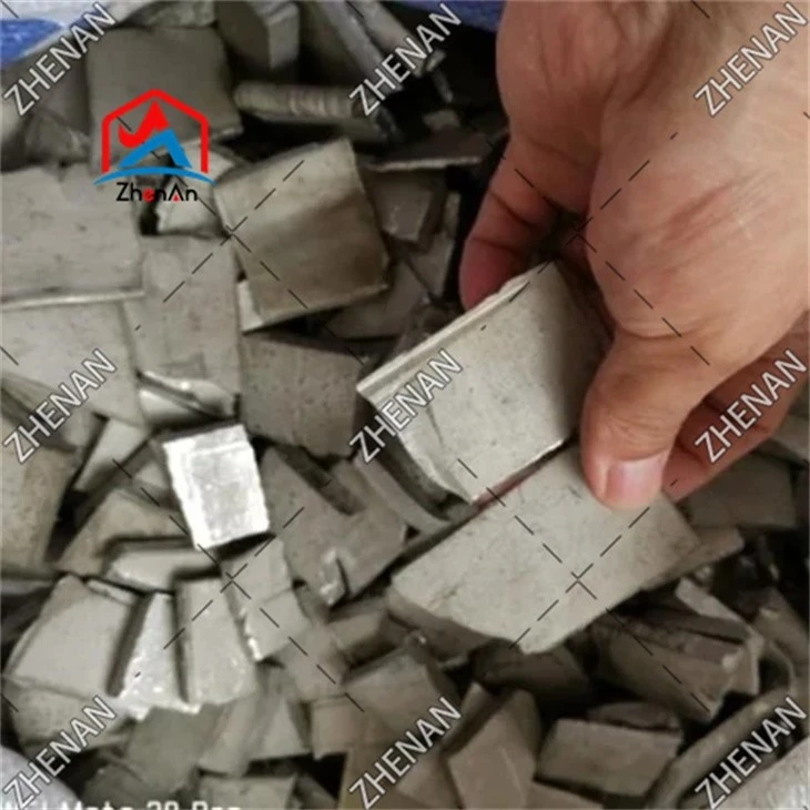 Silver White Electrolytic Cobalt Flakes